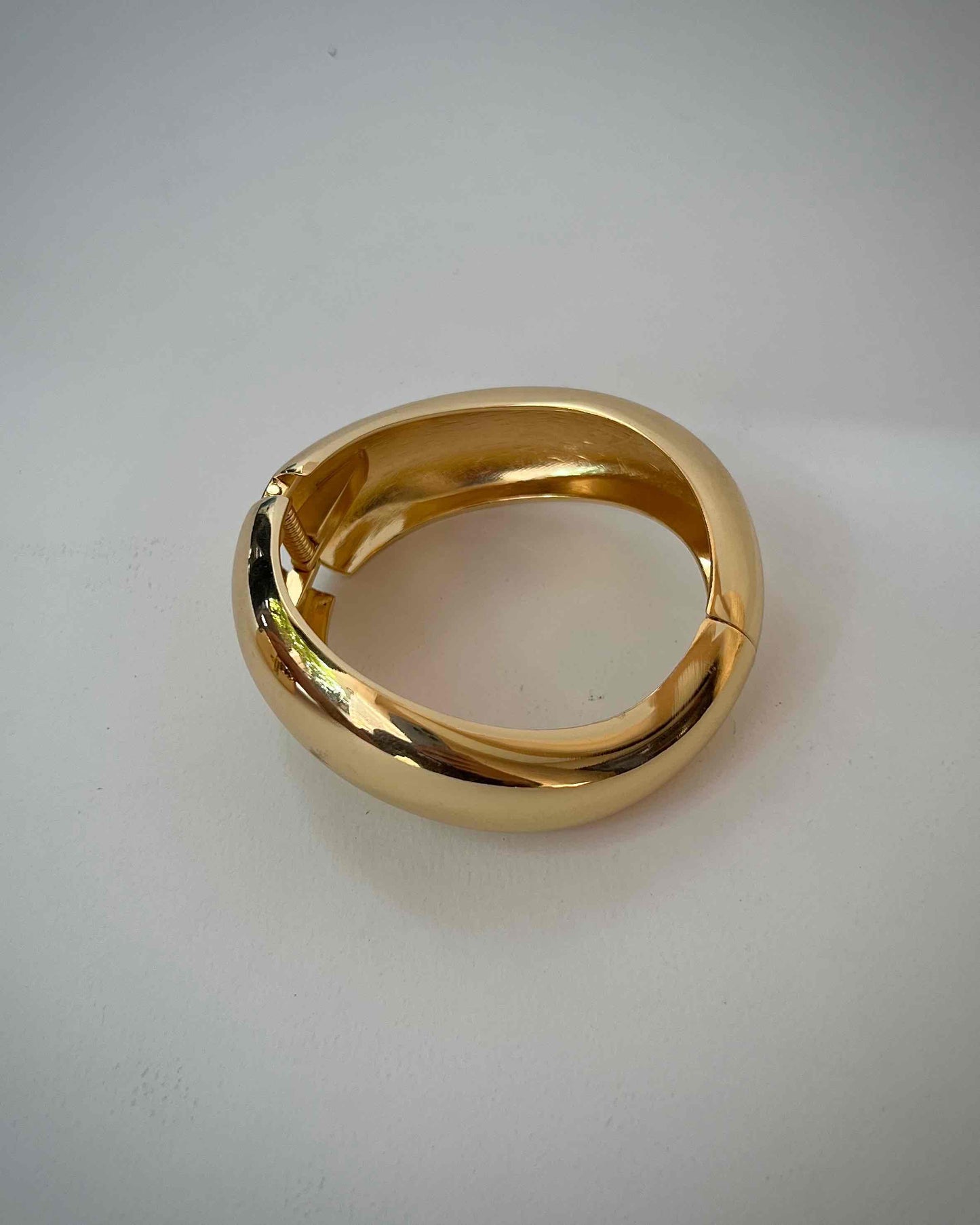 Chunky Bangle (Anti Tarnish) 017 // Gold) 016 // Gold