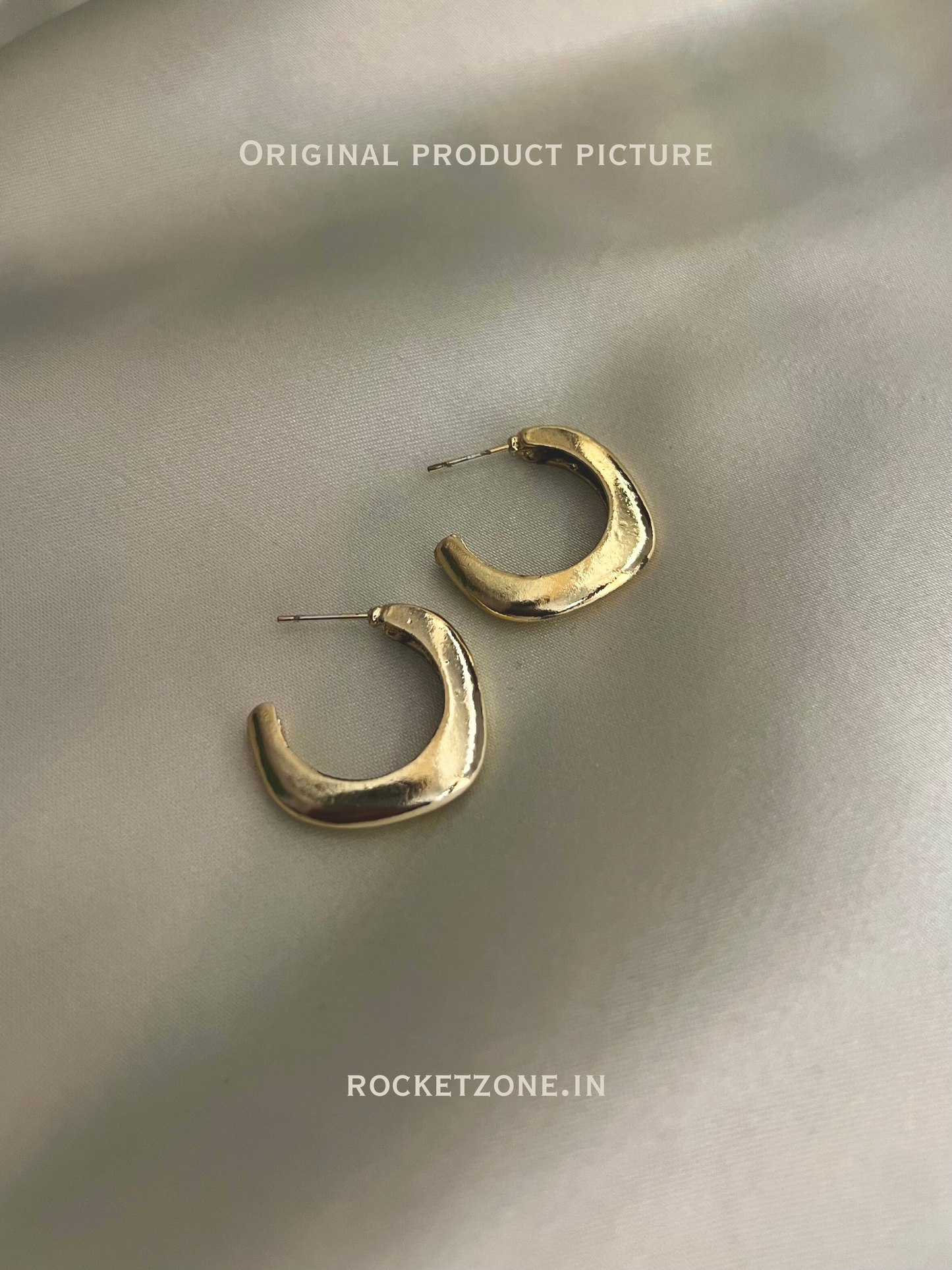 Square Hoop Earrings // Gold