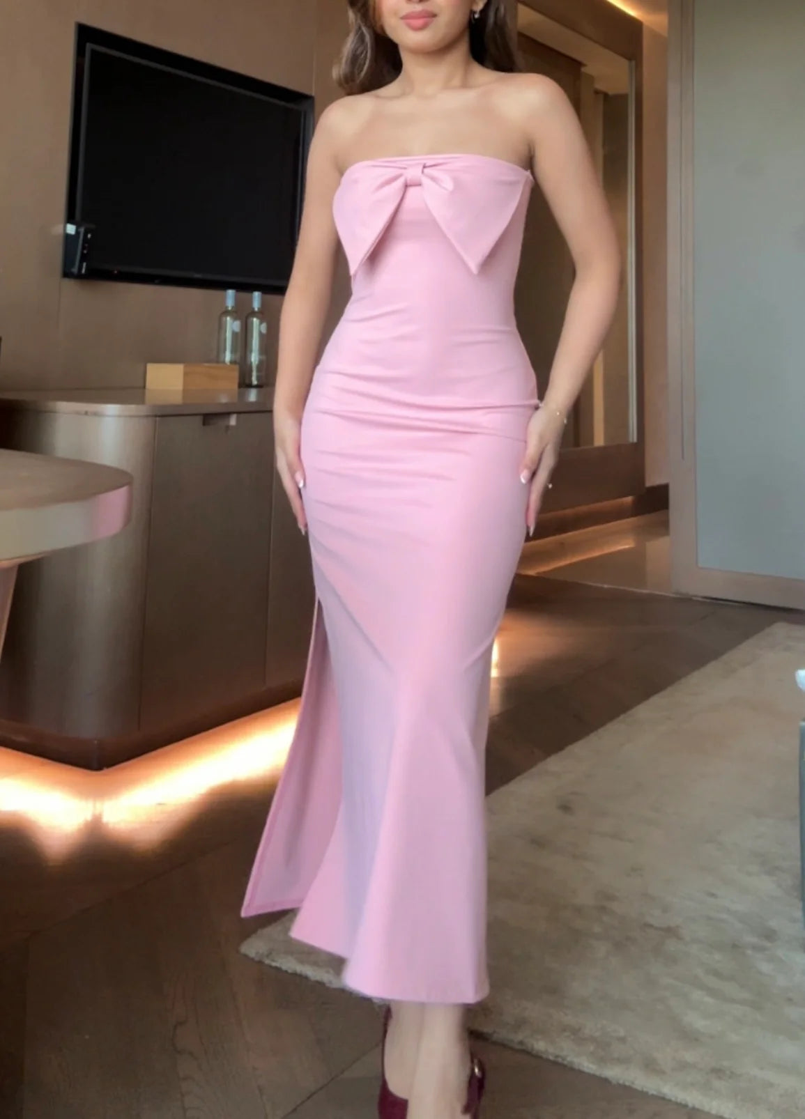 DIAMOND LADY // Brietta Bow Slit Pink Dress