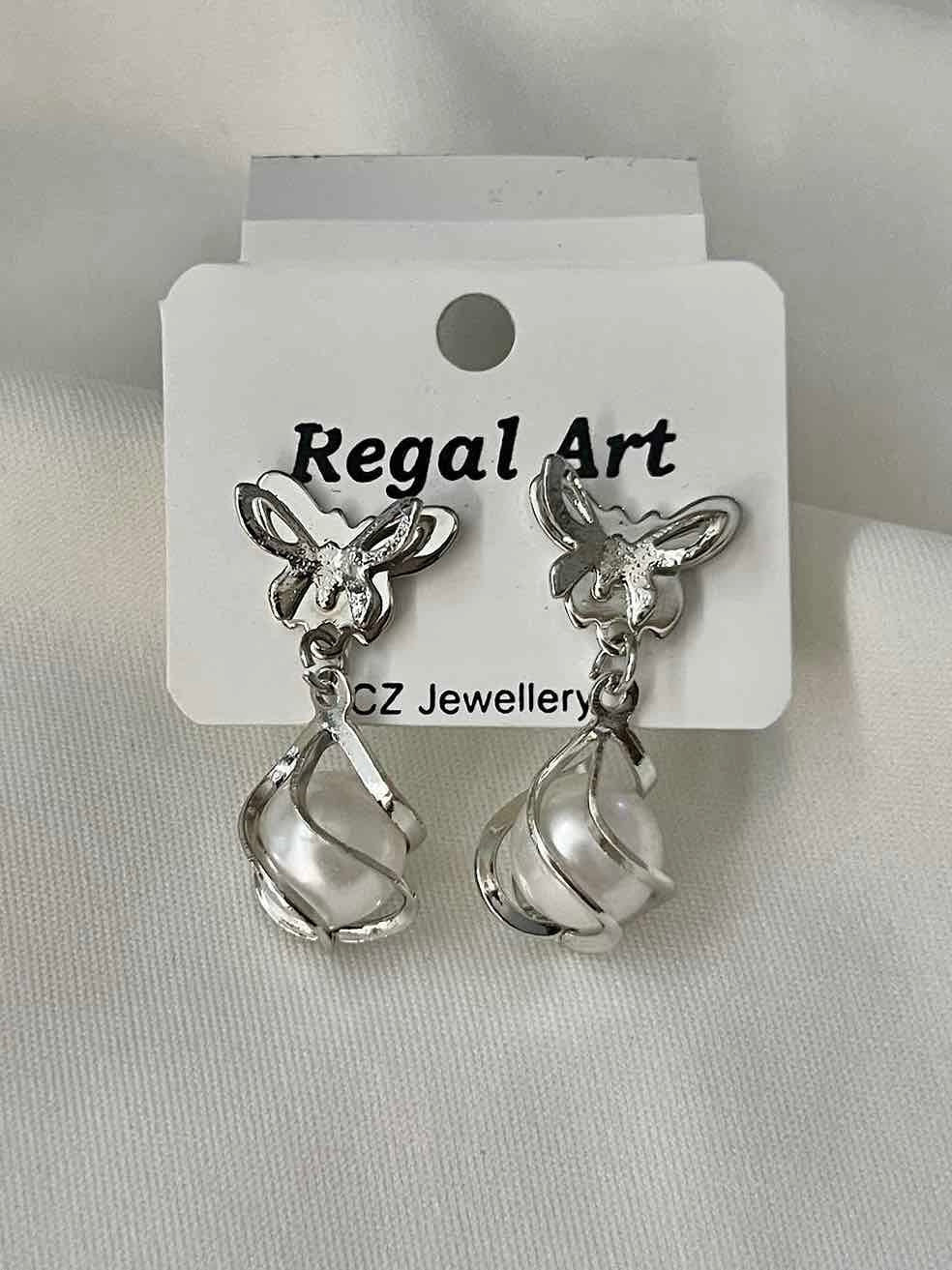 Butterfly Pearl Earrings // Silver