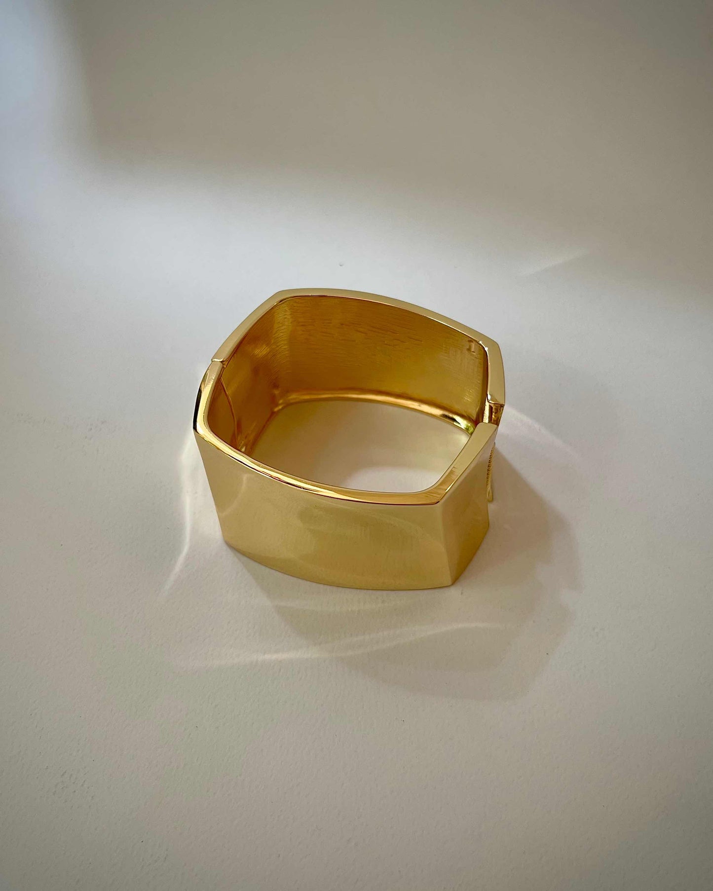 Chunky Bangle (Anti Tarnish) 018 // Gold