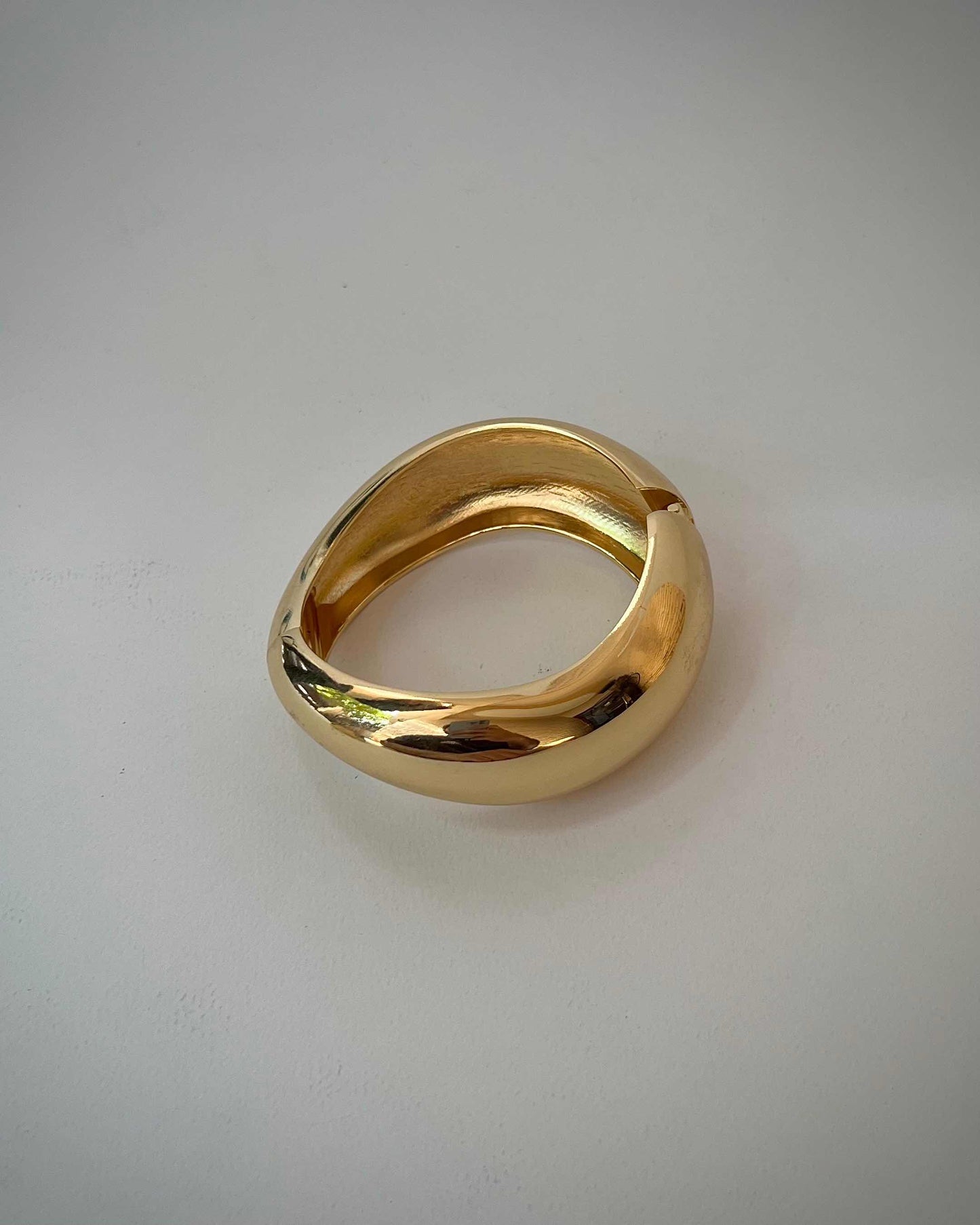 Chunky Bangle (Anti Tarnish) 017 // Gold) 016 // Gold