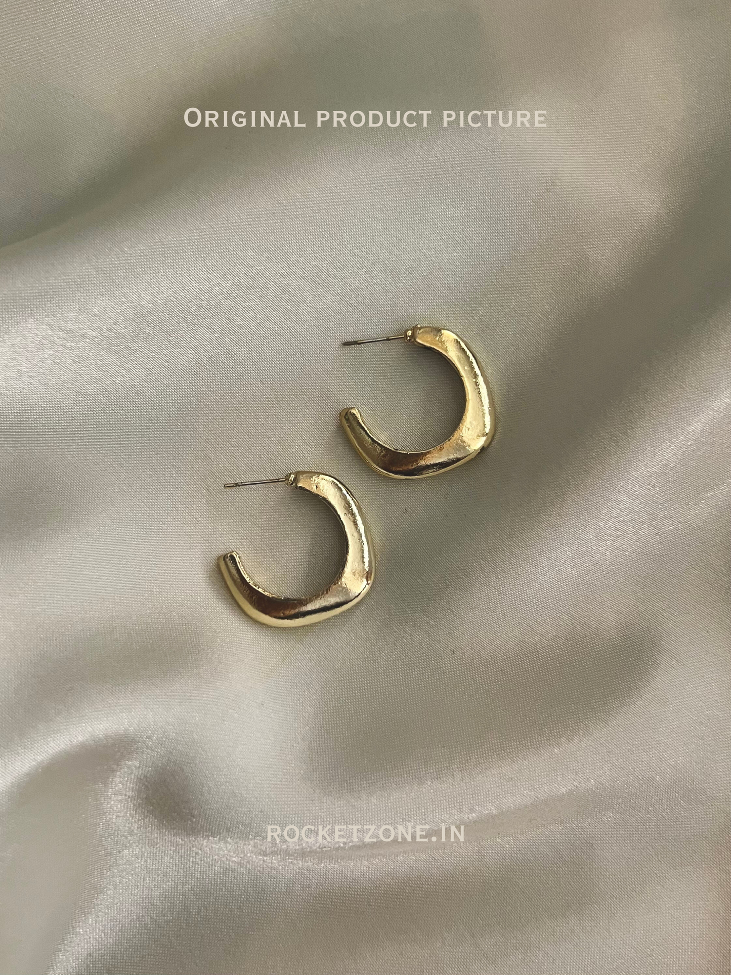 Square Hoop Earrings // Gold