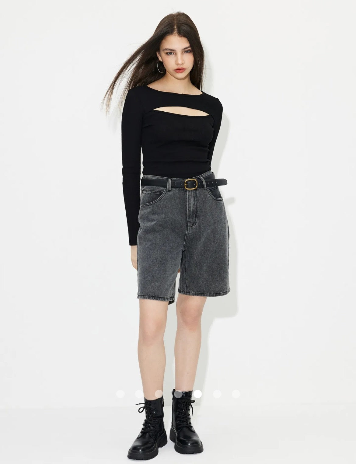 Cut Out Tshirt // Black