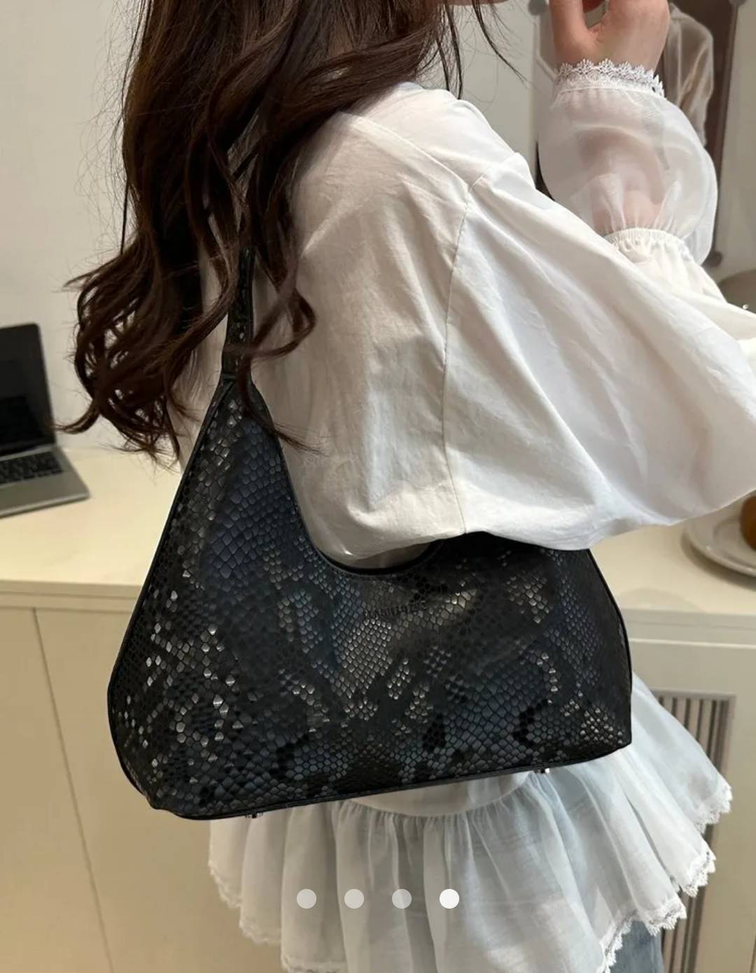 Shoulder Bag // Black