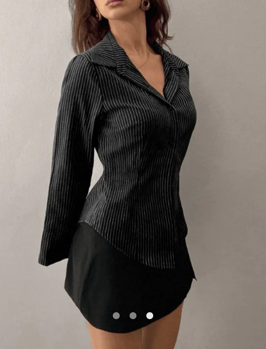 Chic Fitted Silhouette Striped Shirt // Black