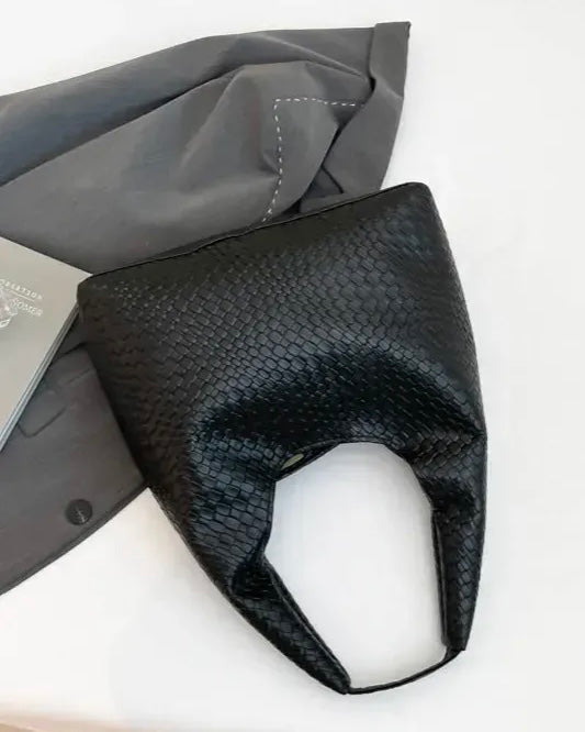 Newme Bag 018 // Black