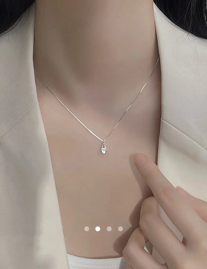Water Drop Necklace 025 // Silver