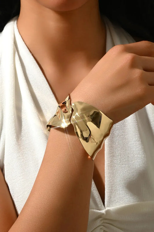 Chunky Cuff Bracelet // 001