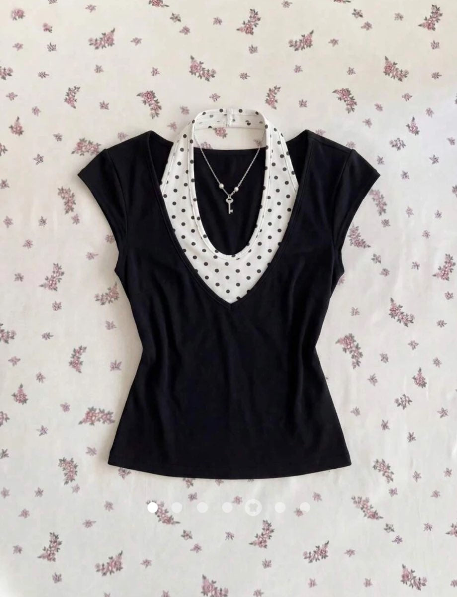Contrast Top 001 // Black
