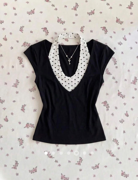 Contrast Top 001 // Black