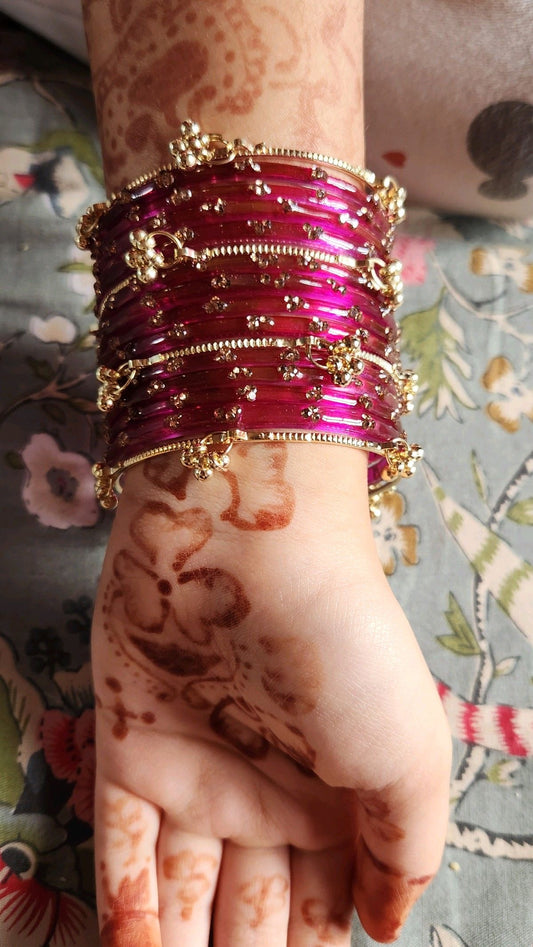 12 Bangles + 4 Ghungroo Set // Magenta