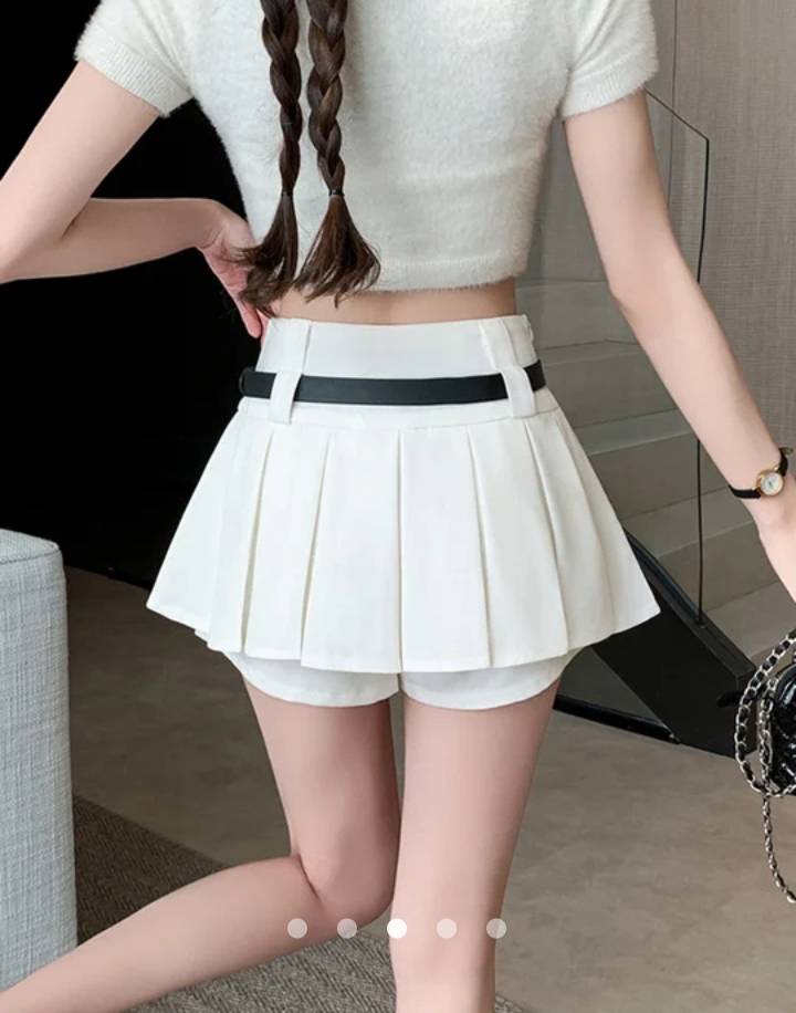 Pleated Skirt with Belt // White