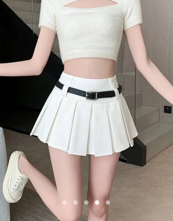 Pleated Skirt with Belt // White