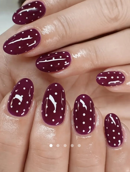 Polka Dot Artificial Nails // Burgundy