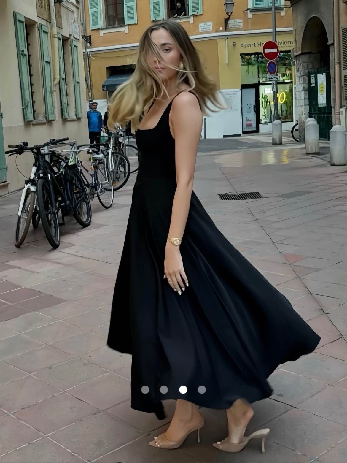 Elegant A-Line Dress // Black