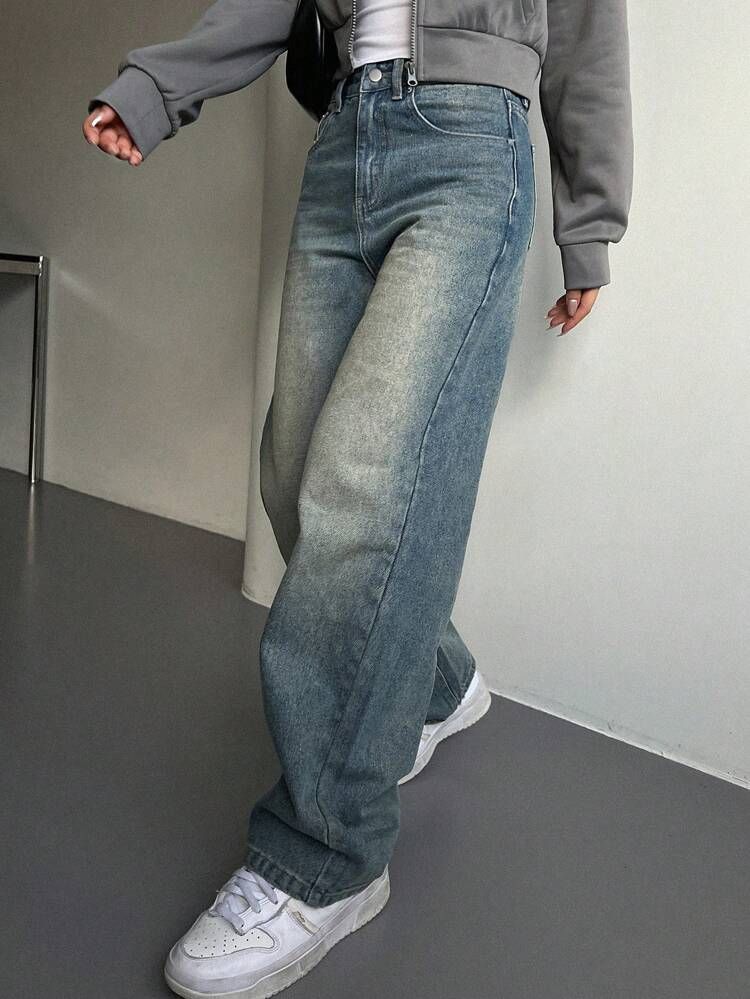 Dust Washed Stretchable Straight Leg Jeans // Faded Blue