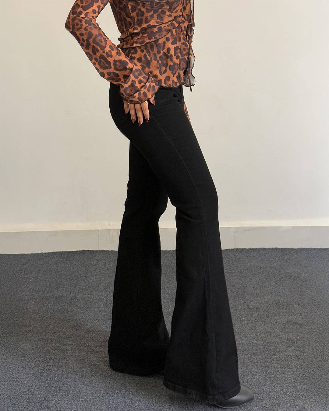 Classic Bootcut Jeans // Black