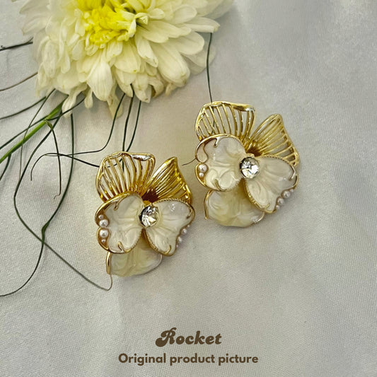 Flower Pearl Earrings // Gold
