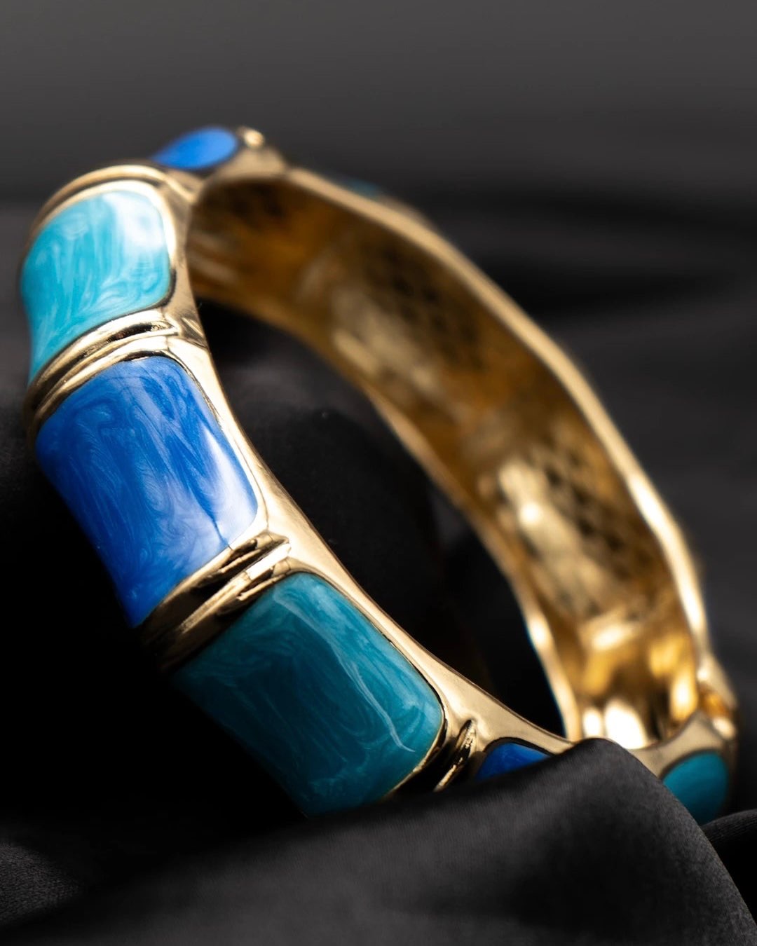Chunky Bangle (Anti Tarnish) 028 // Blue