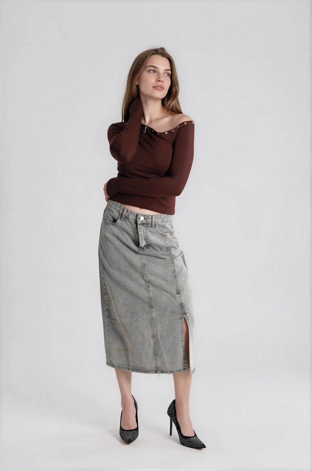Eyelets One Shoulder Top // Brown