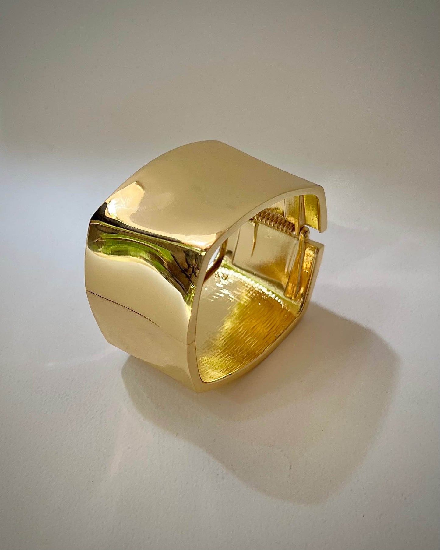 Chunky Bangle (Anti Tarnish) 018 // Gold