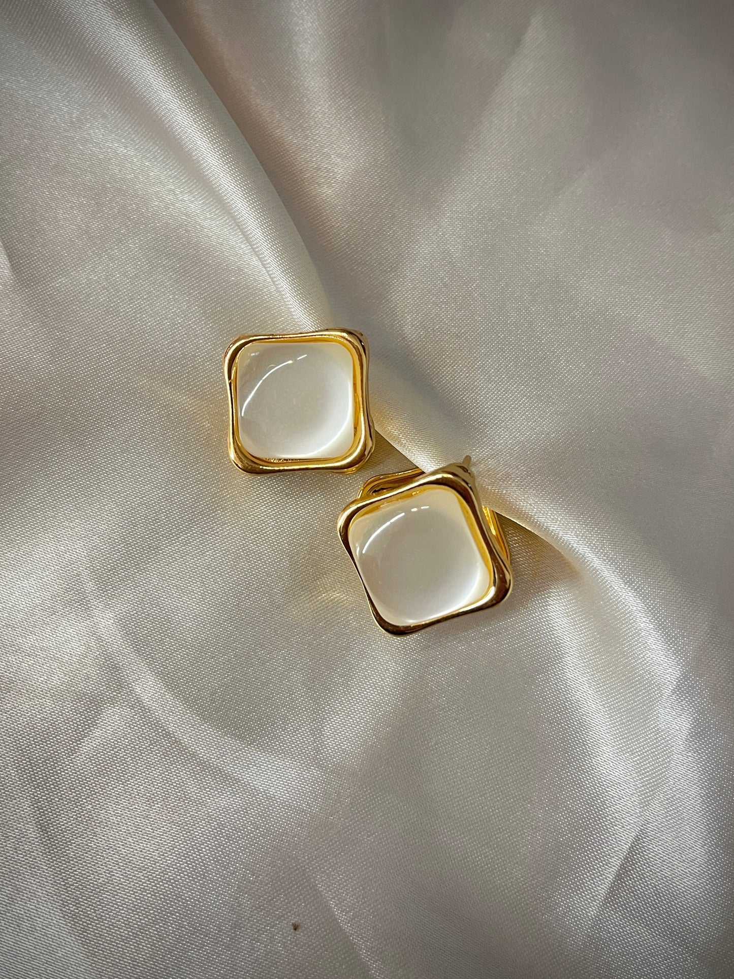 Cube Earrings // Gold