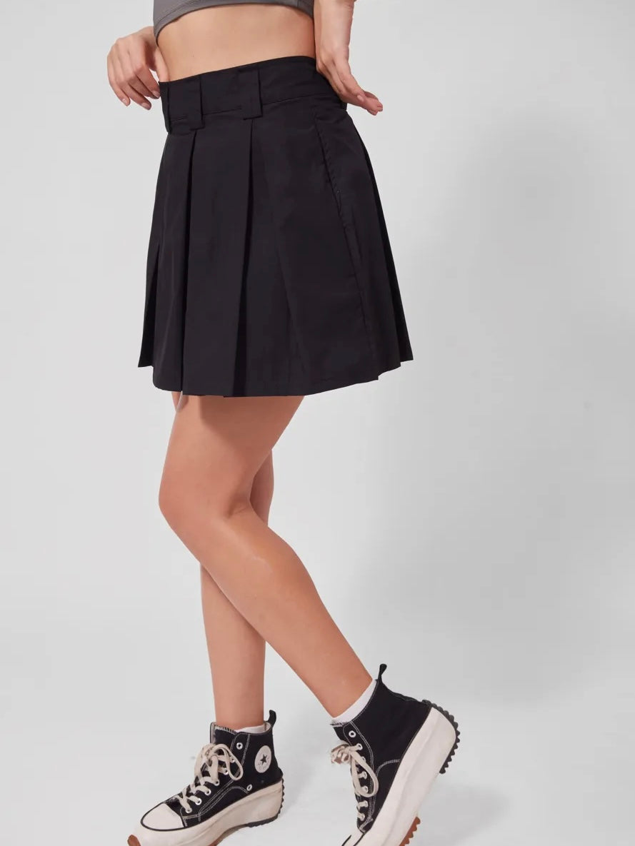 NEWME Pleated Skirt // Black 002