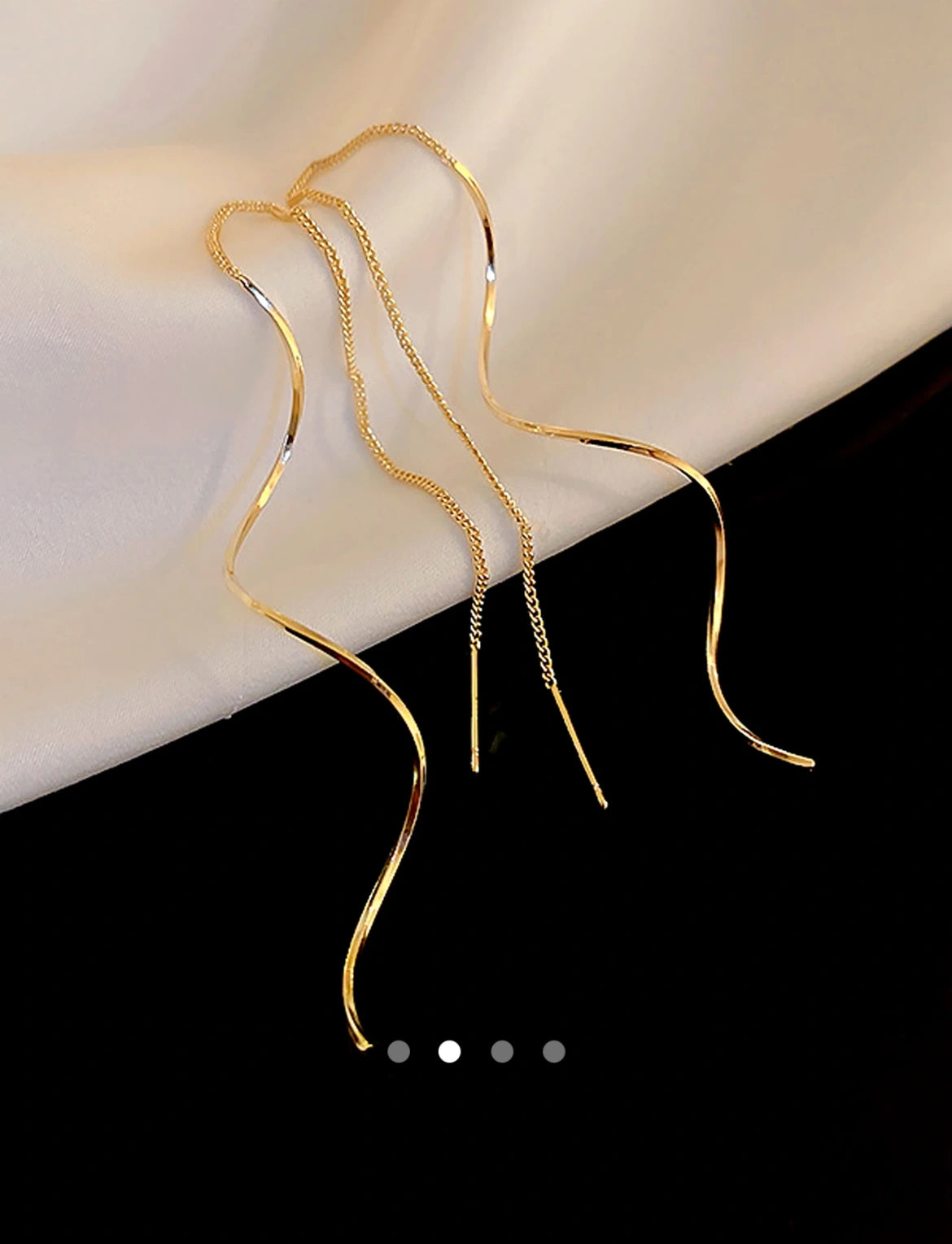 Savana Earrings 048 // Gold