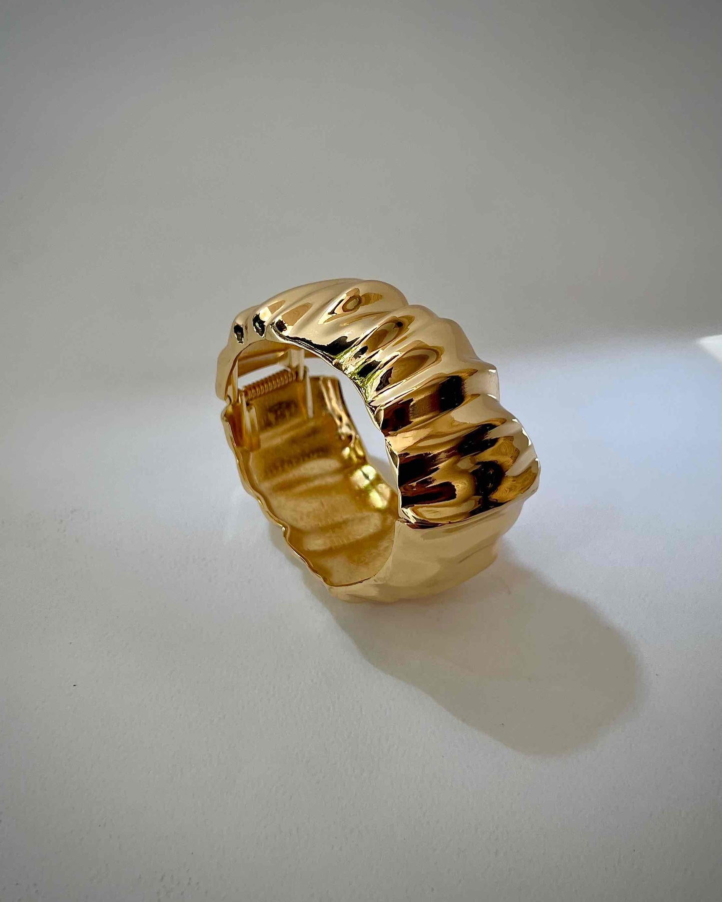 Chunky Bangle (Anti Tarnish) 012 // Gold