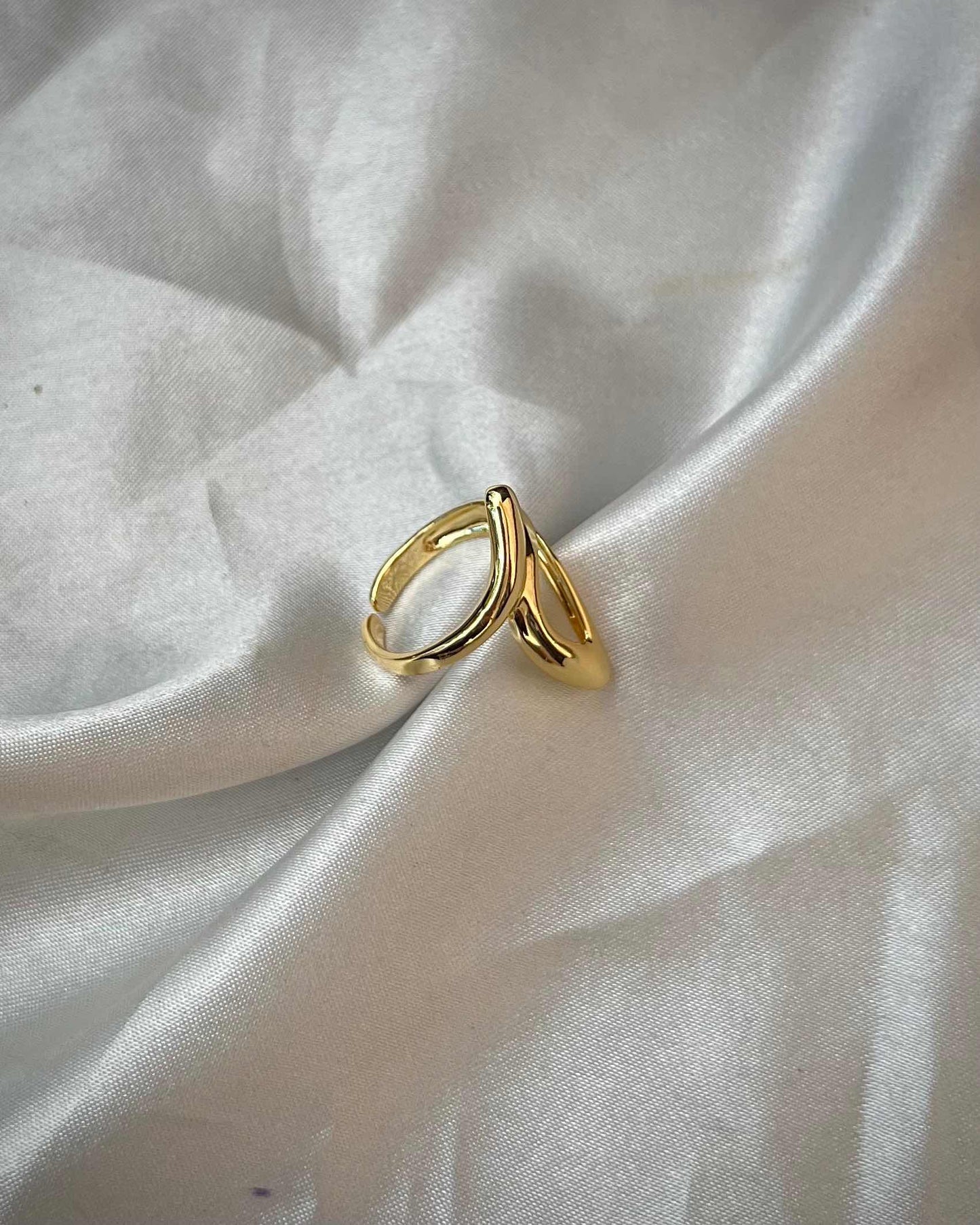 Chunky Ring 009 (Anti-Tarnish) // Gold