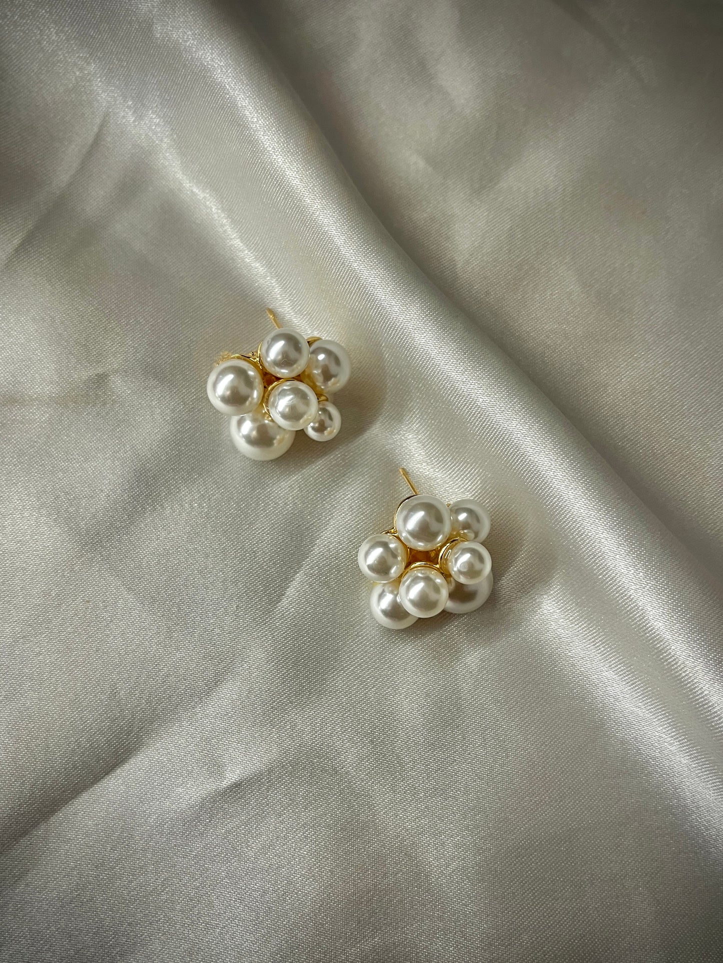 Elegant Pearl Cluster Earrings // Gold