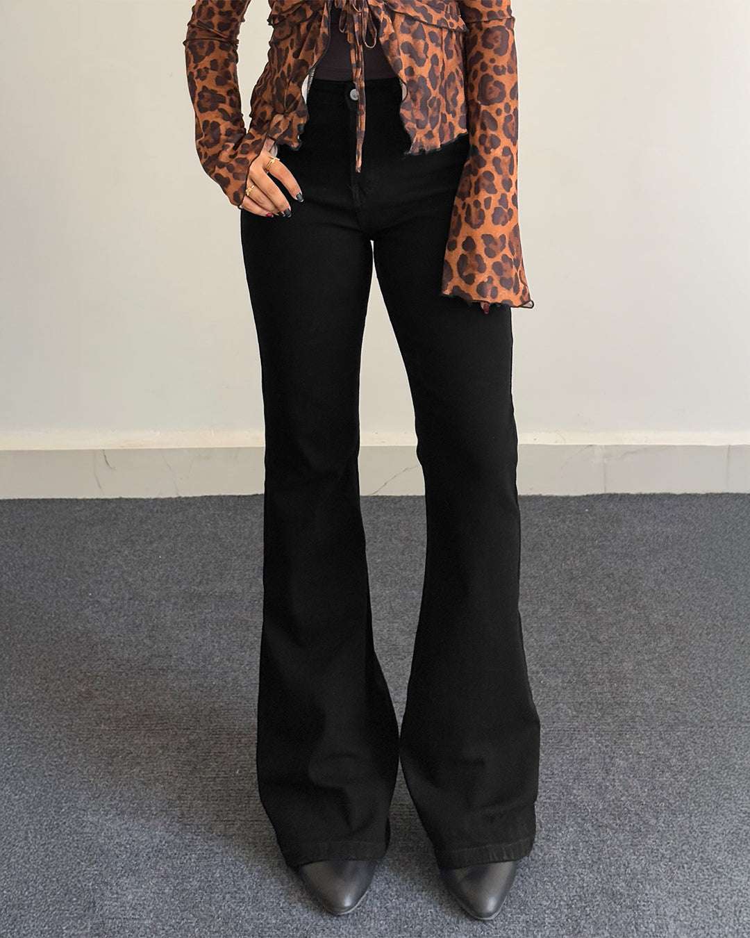 Classic Bootcut Jeans // Black