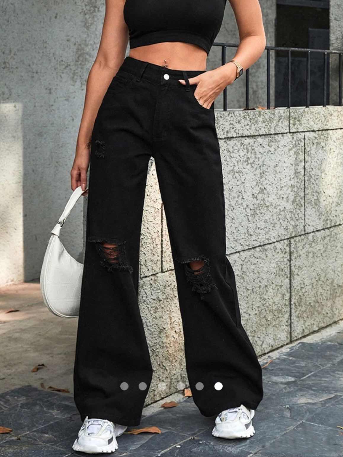 Ripped Straight Leg Jeans 005 // Black