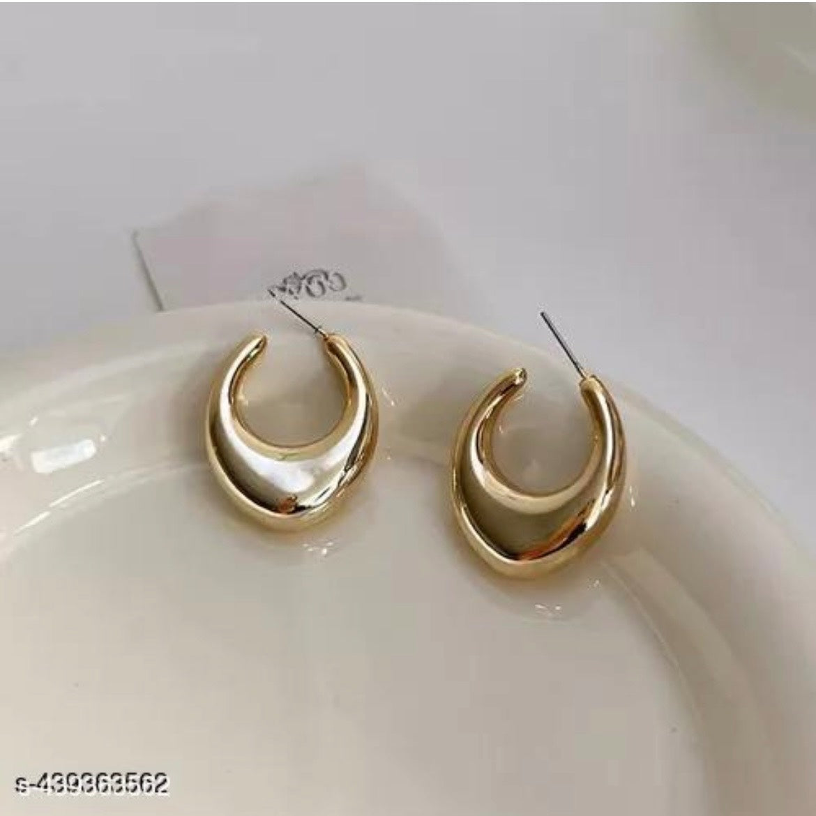 V Shaped Earrings // Gold