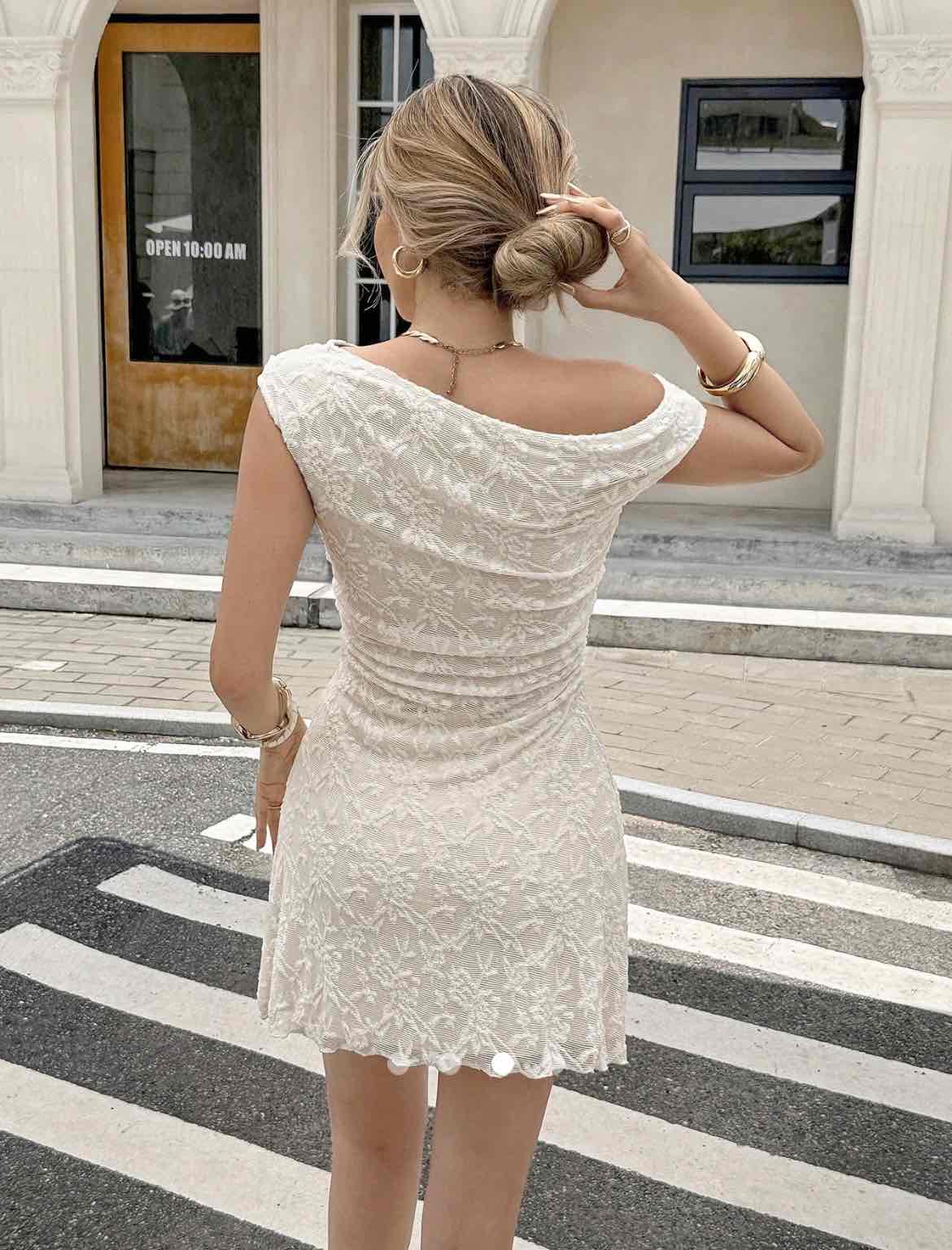 Backless Bodycon Dress // White