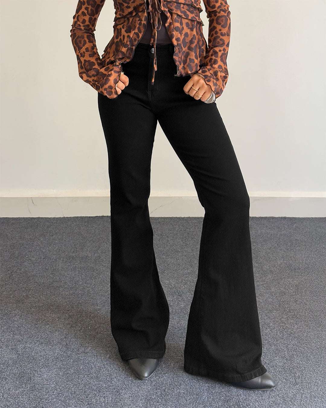 Classic Bootcut Jeans // Black