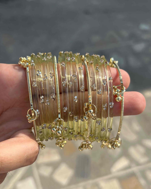 12 Bangles + 4 Ghungroo Set // Light Green