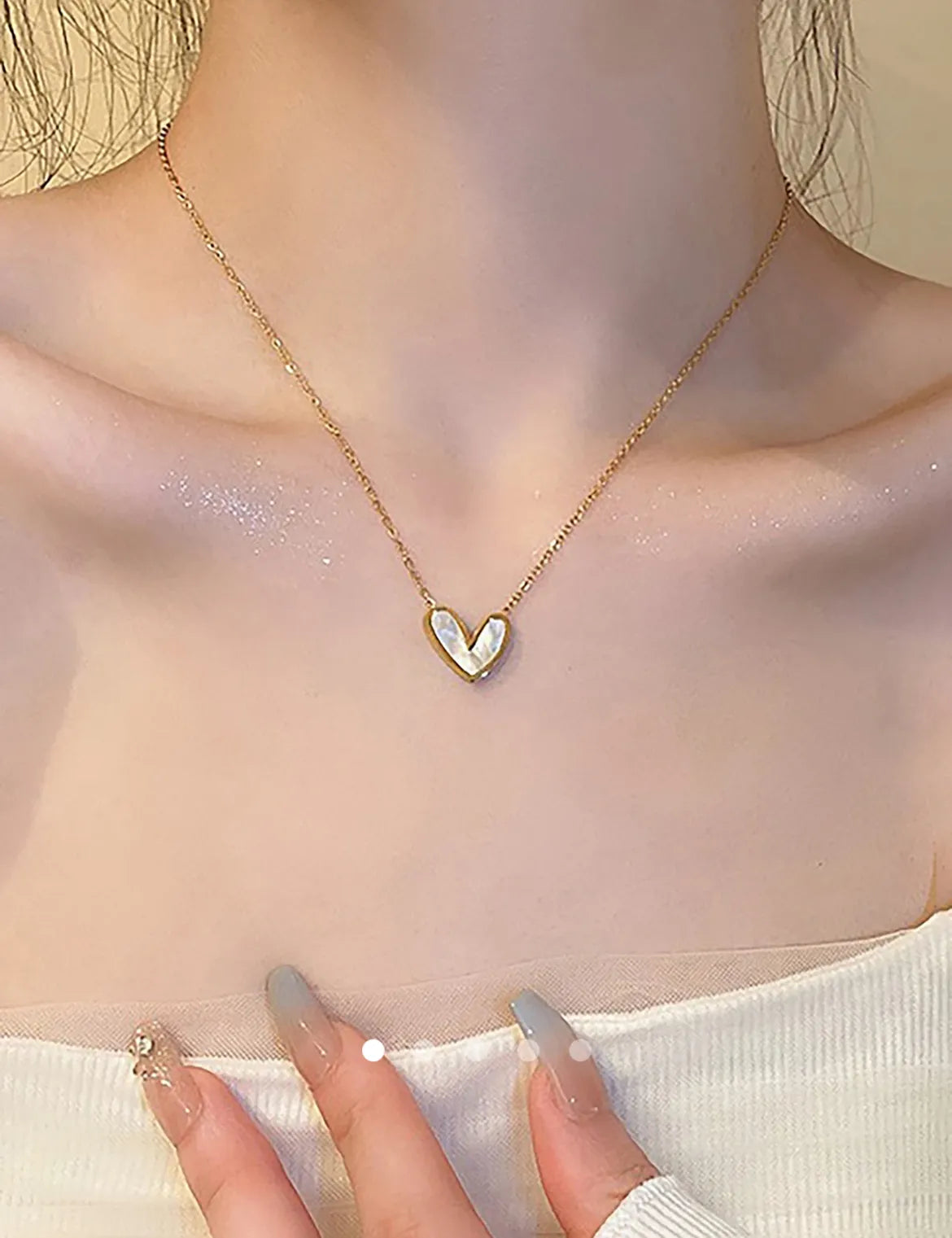 Heart Necklace 029 // Gold