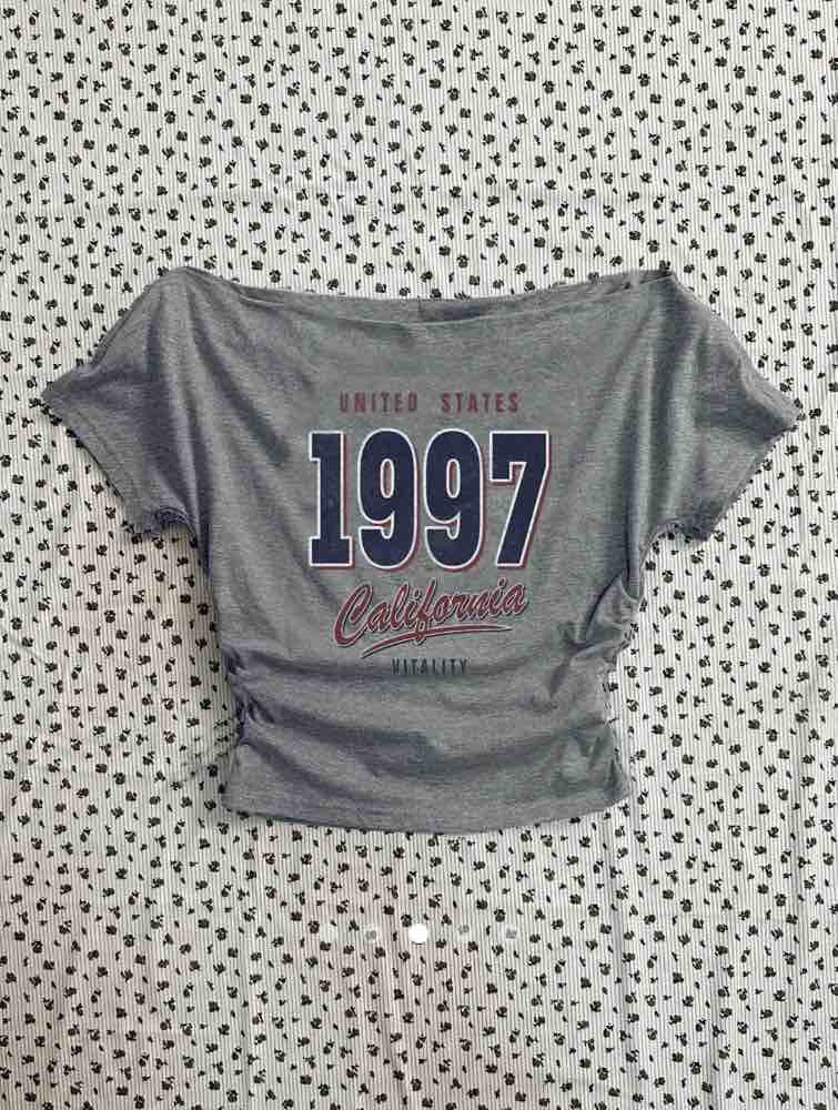Letter Print Off Shoulder T-Shirt // Grey
