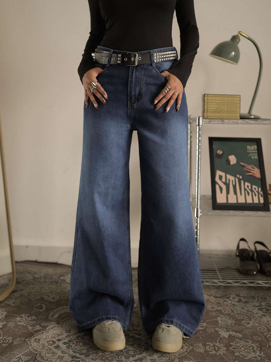 Washed Wide Leg Jeans // Classic Blue