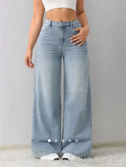 High Waist Wide Leg Jeans // Light Blue