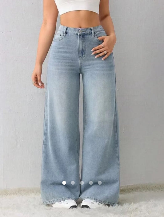 High Waist Wide Leg Jeans // Light Blue