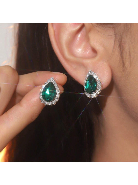 NEWME Drop Earrings // Green