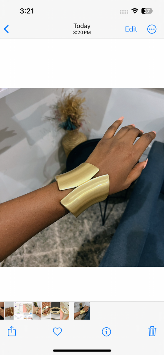 Chunky Bangle (Anti Tarnish) 010 // Gold