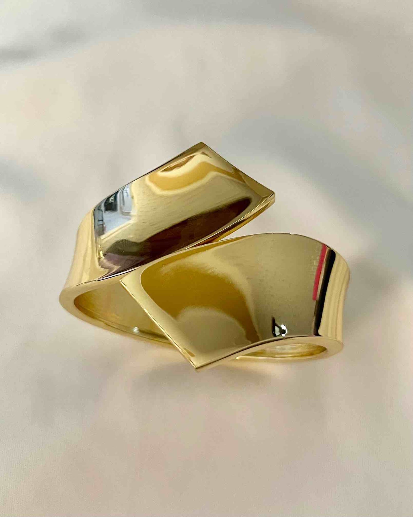 Chunky Bangle (Anti Tarnish) 008 // Gold