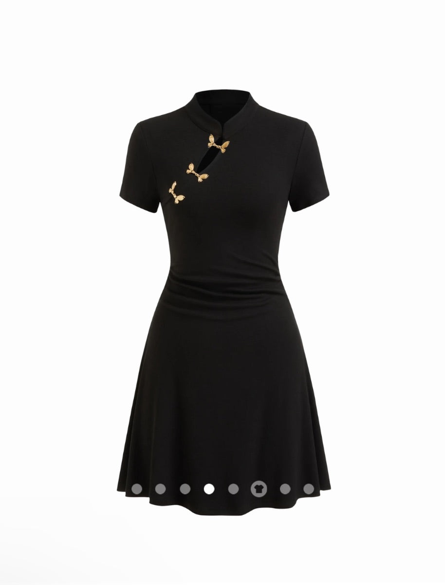 Gathered A-Line Dress 001 // Black