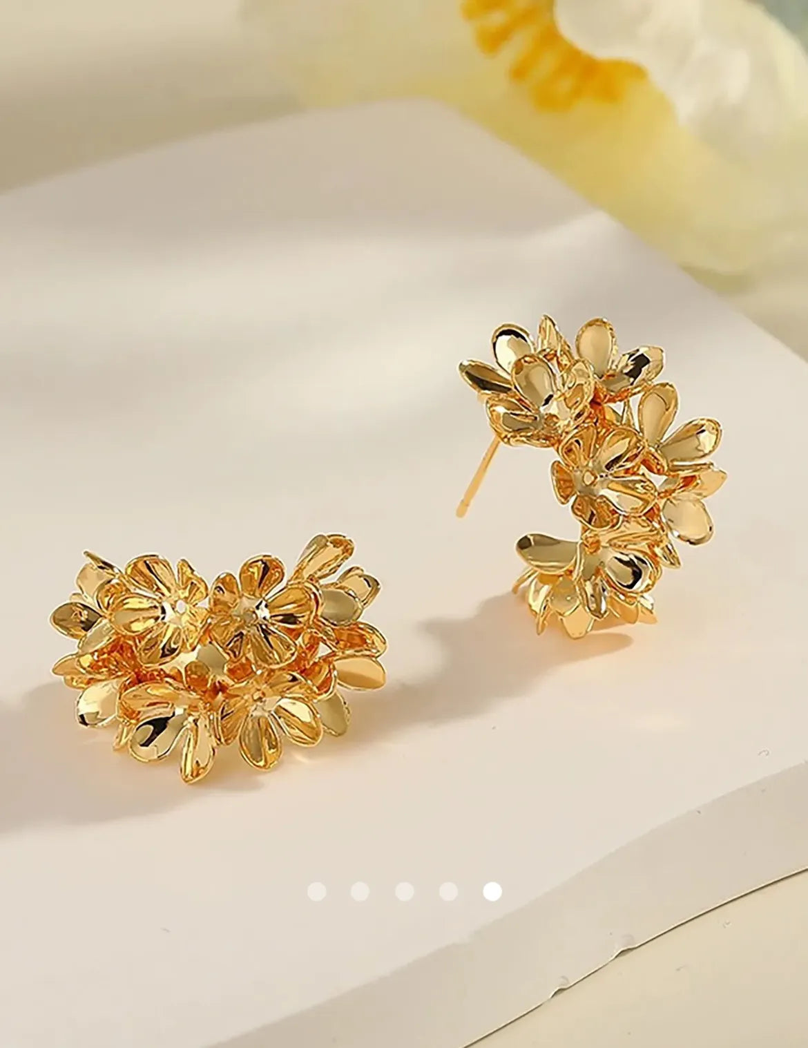 Savana Earrings 036 // Gold