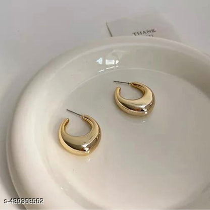 V Shaped Earrings // Gold