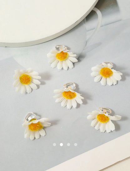 Flower Hairpin (6pc) // White